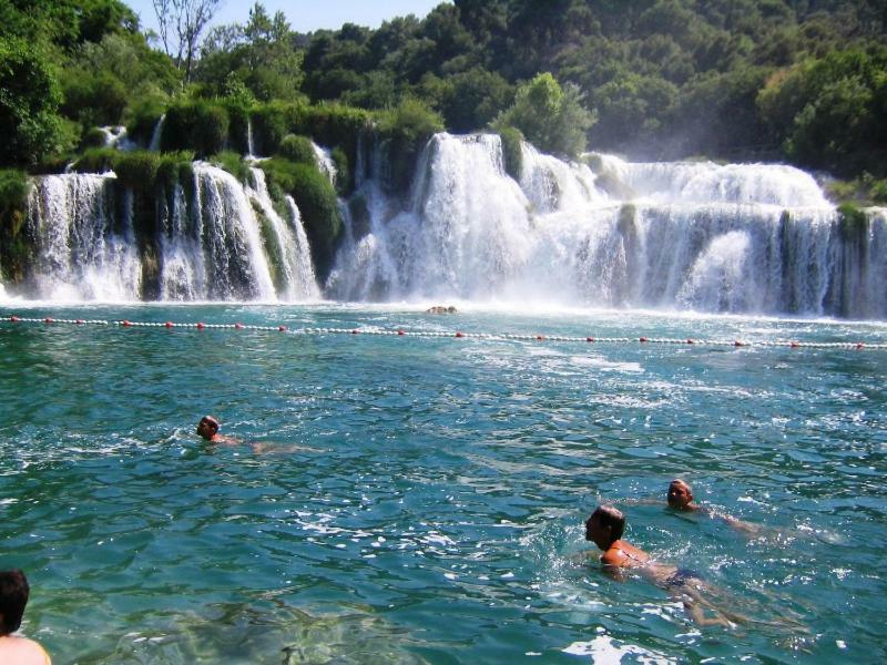 Apartmani Slavica Sibenik Ngoại thất bức ảnh