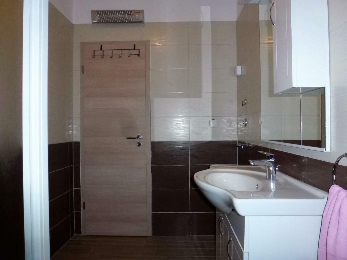 Apartmani Slavica Sibenik Ngoại thất bức ảnh