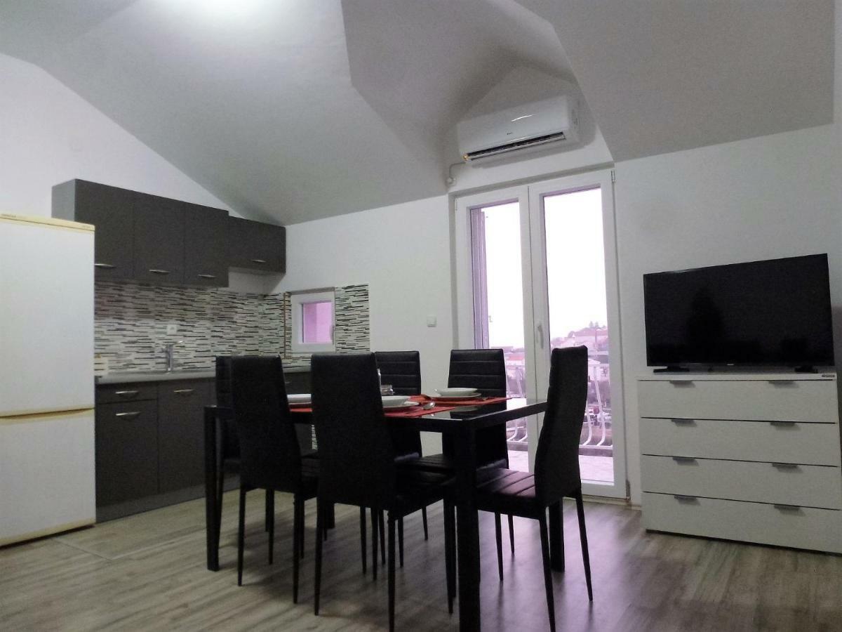 Apartmani Slavica Sibenik Ngoại thất bức ảnh