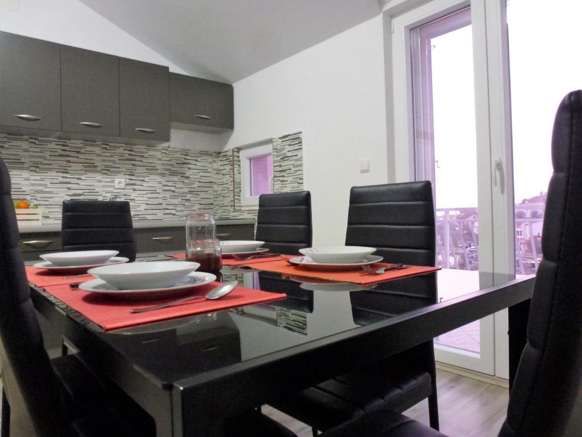Apartmani Slavica Sibenik Ngoại thất bức ảnh